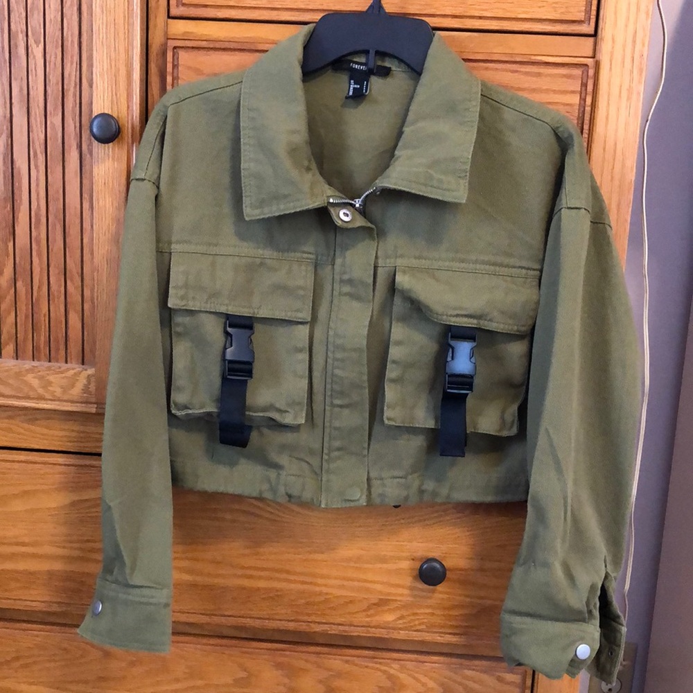 Army green crop jean jacket, S